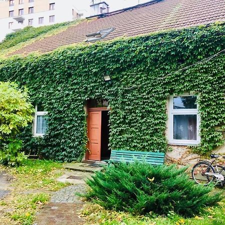 Apartment In Ivy Covered House, Near Old Town Краков Экстерьер фото
